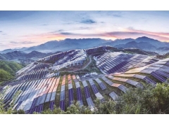 借力风光 赋能发展——青海打造国家清洁能源产业高地系列综述之一